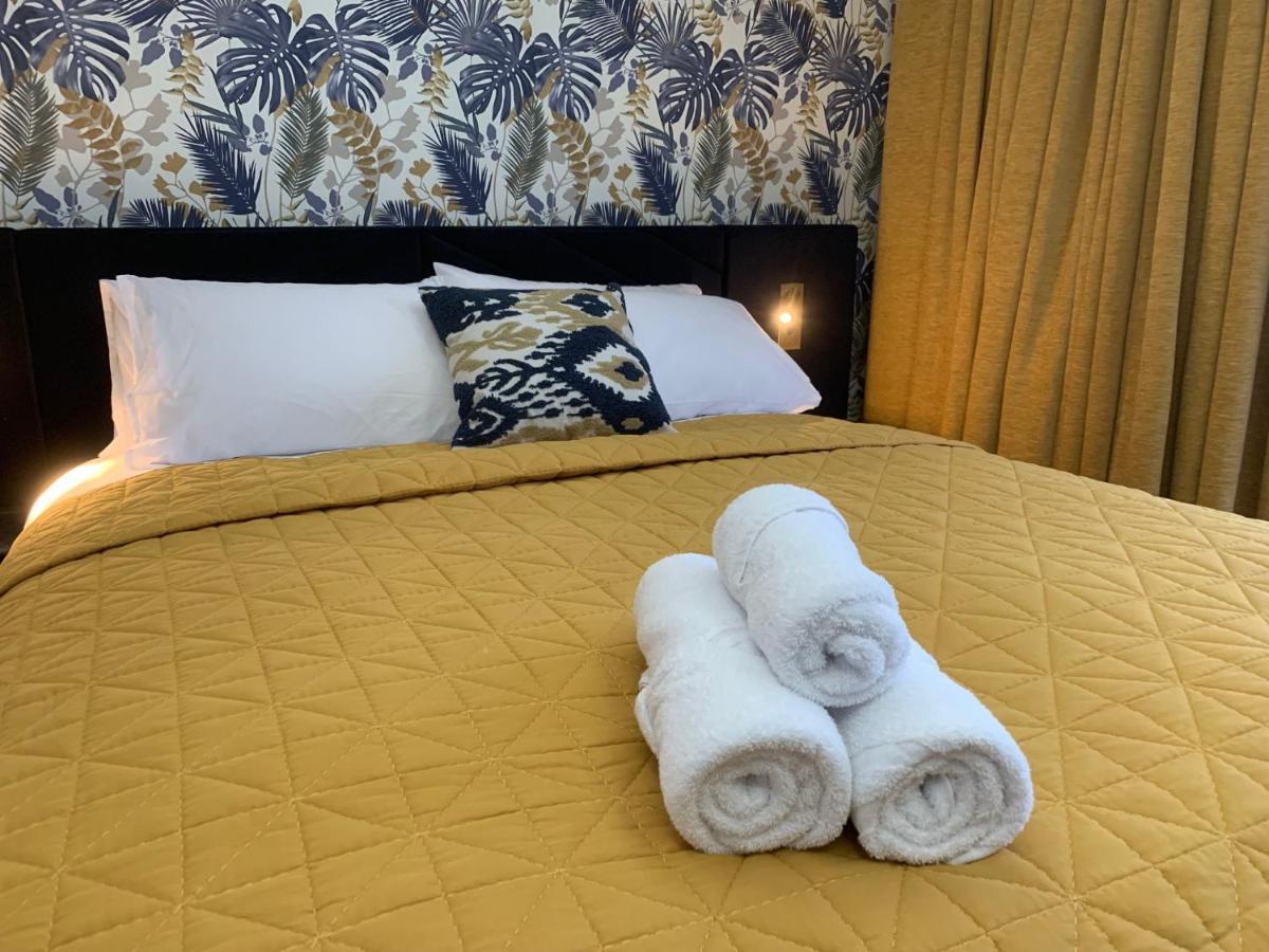 The Wylies Hotel Dunmurry Bagian luar foto