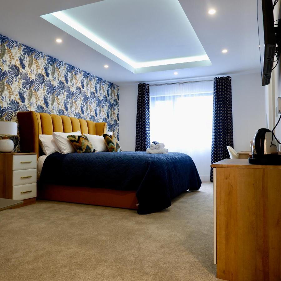 The Wylies Hotel Dunmurry Bagian luar foto